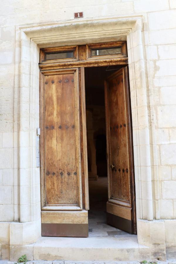 Uzes, Au Coeur Du Centre Medieval La Boussole D'Uzes, Appartement De Caractere Du XVII -Eme Siecle Εξωτερικό φωτογραφία