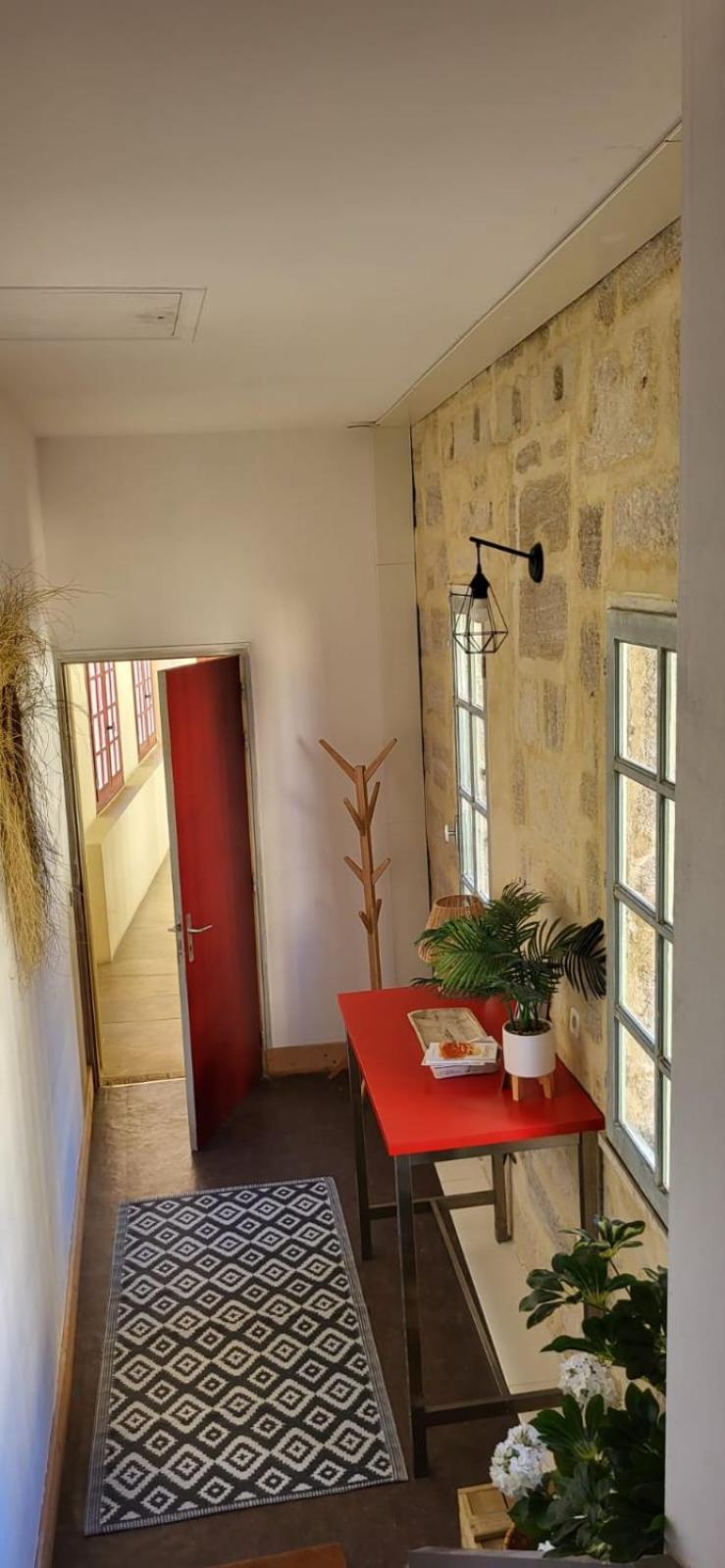 Uzes, Au Coeur Du Centre Medieval La Boussole D'Uzes, Appartement De Caractere Du XVII -Eme Siecle Εξωτερικό φωτογραφία