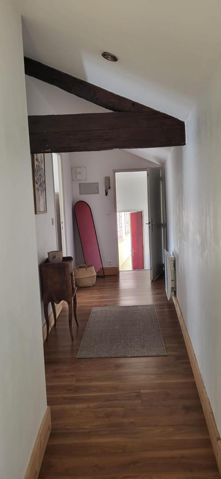 Uzes, Au Coeur Du Centre Medieval La Boussole D'Uzes, Appartement De Caractere Du XVII -Eme Siecle Εξωτερικό φωτογραφία